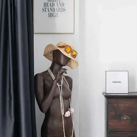 Coco Chanel Appartamento *